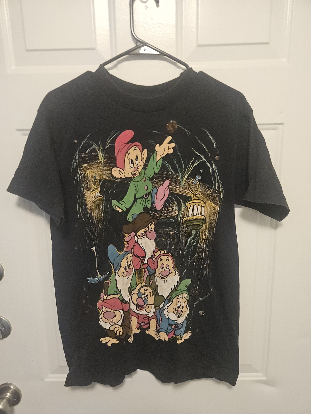 Vtg 90's 7 Dwarves Tshirt Mine Train Gems Unisex M